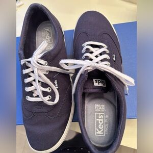 KEDS NAVY BLUE SNEAKERS 7.5 DREAM FOAM